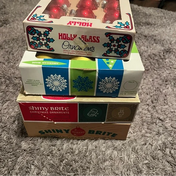 Shiny Brite vintage Holiday Ornament Set Red Gold blue Silver box glass lot - Picture 9 of 10